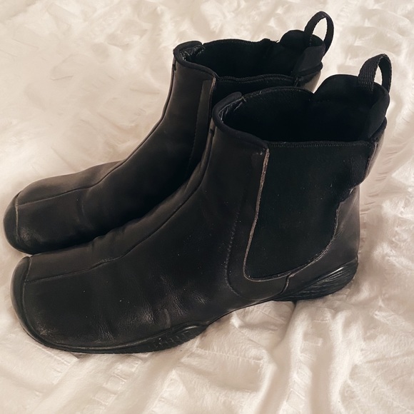 Prada Shoes - ❗️SOLD❗️Prada Black Chelsea Booties